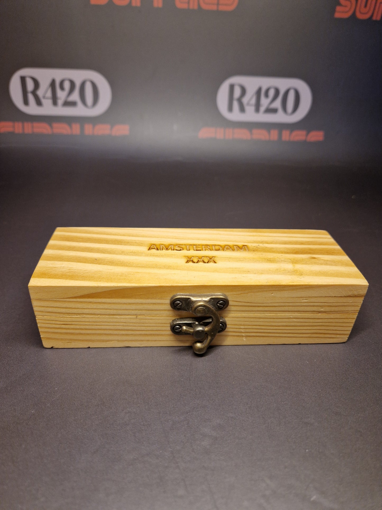 Amsterdam xxx Wooden Rolling Box - Small