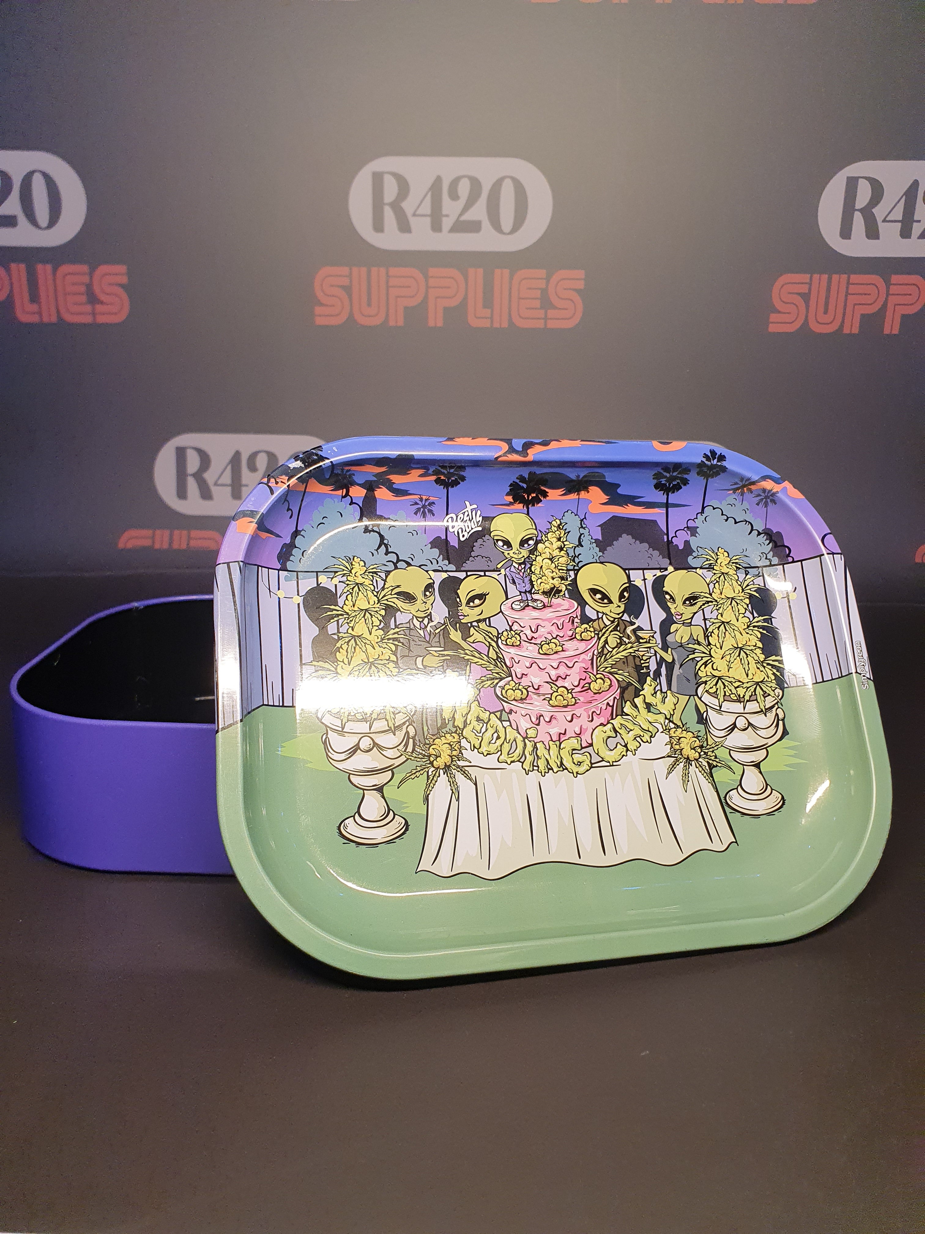 Metal Tin with Rolling Tray Lid - 180x140mm - Wedding Cake