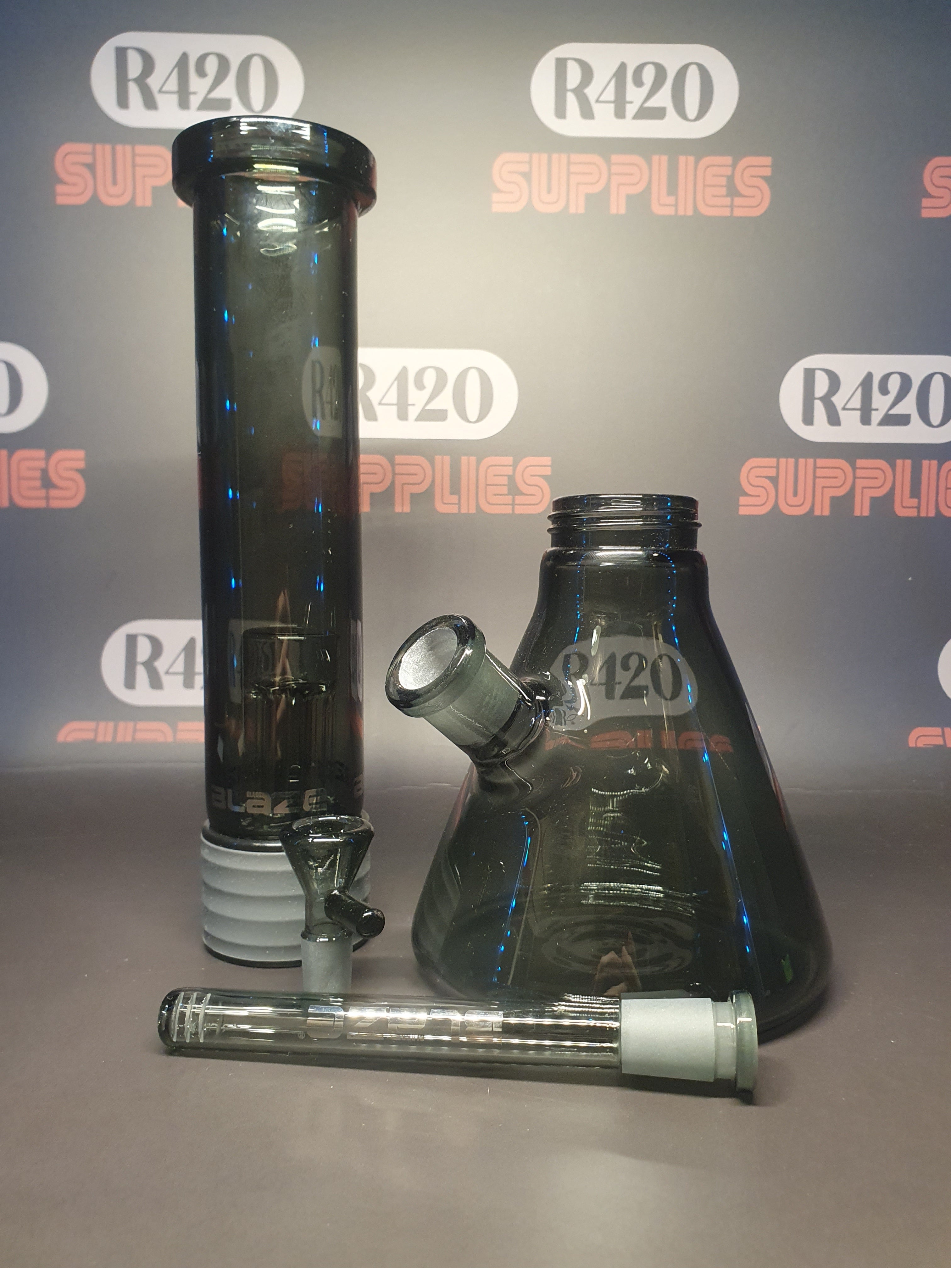 BLAZE Mix & Match 2.0 Beaker Bong Kit - Black