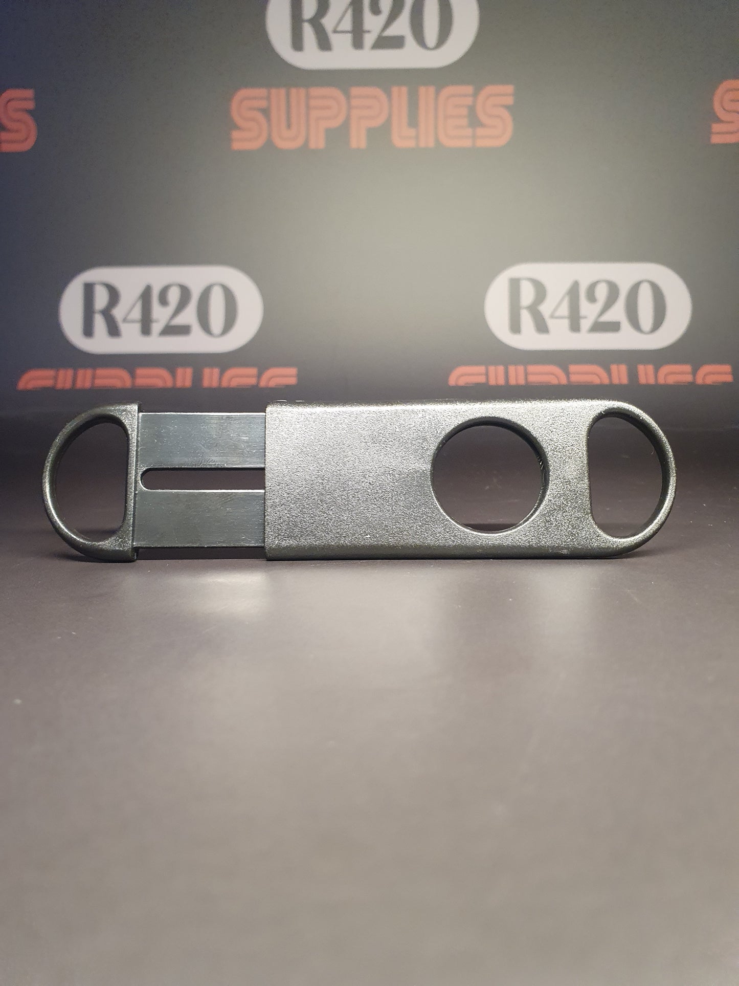 Classic Cigar Cutter – Self-Sharpening Stainless Steel Blade