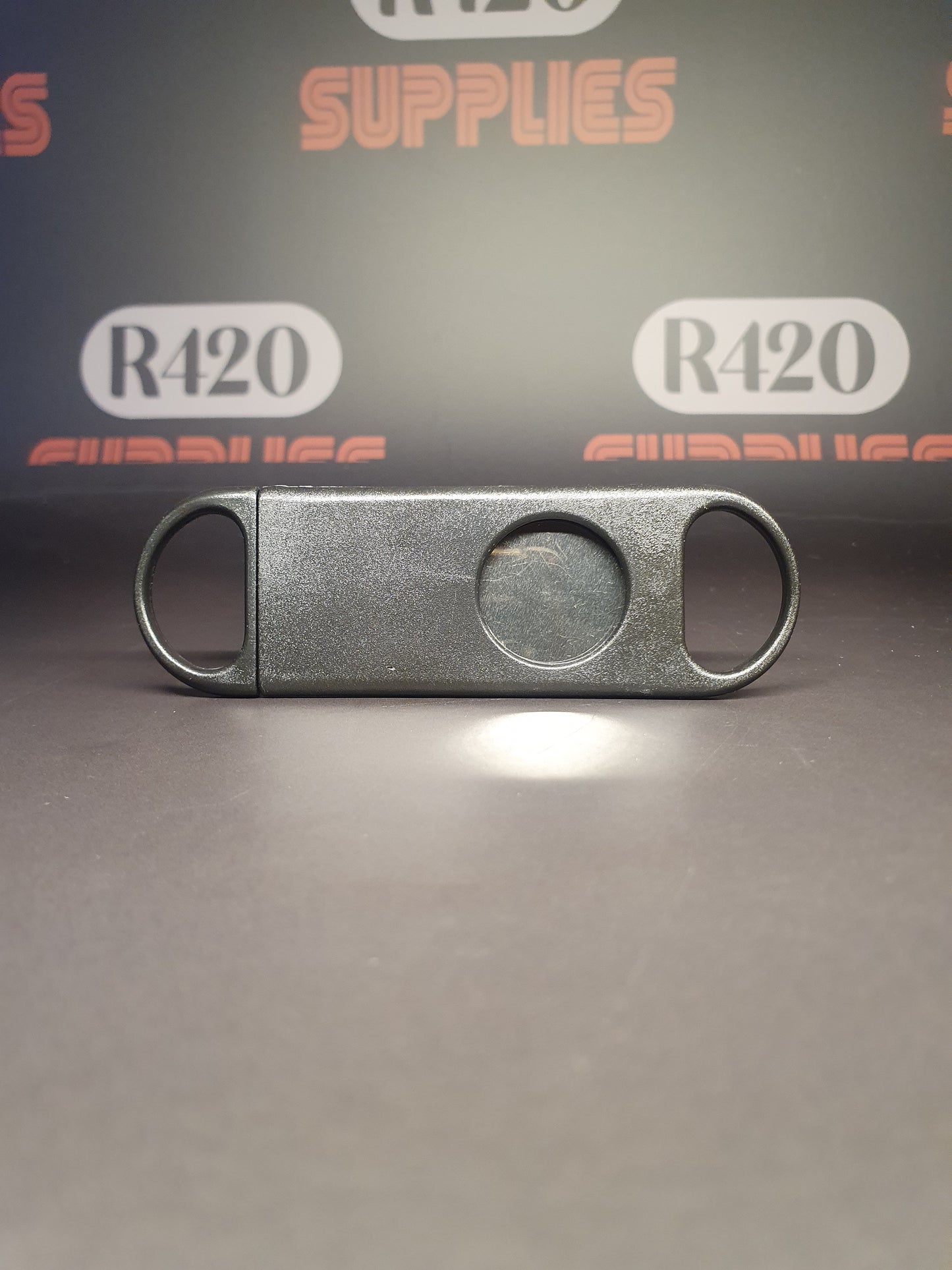 Classic Cigar Cutter – Self-Sharpening Stainless Steel Blade