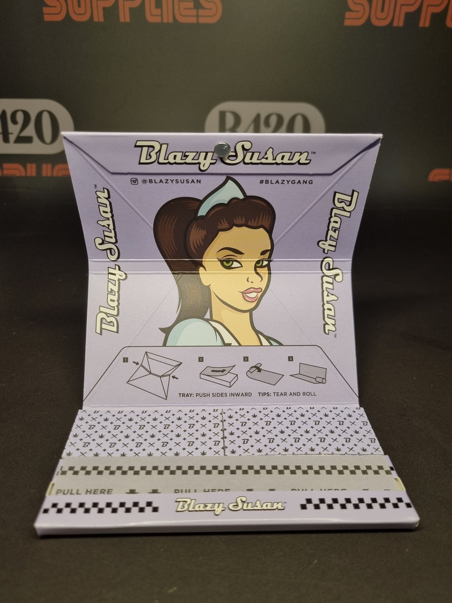 Blazy Susan Rolling Papers -Deluxe Rolling Kit - Purple