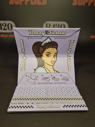 Blazy Susan Roze Vloeitjes - Kingsize Slim met Tips &amp; Rolling Tray