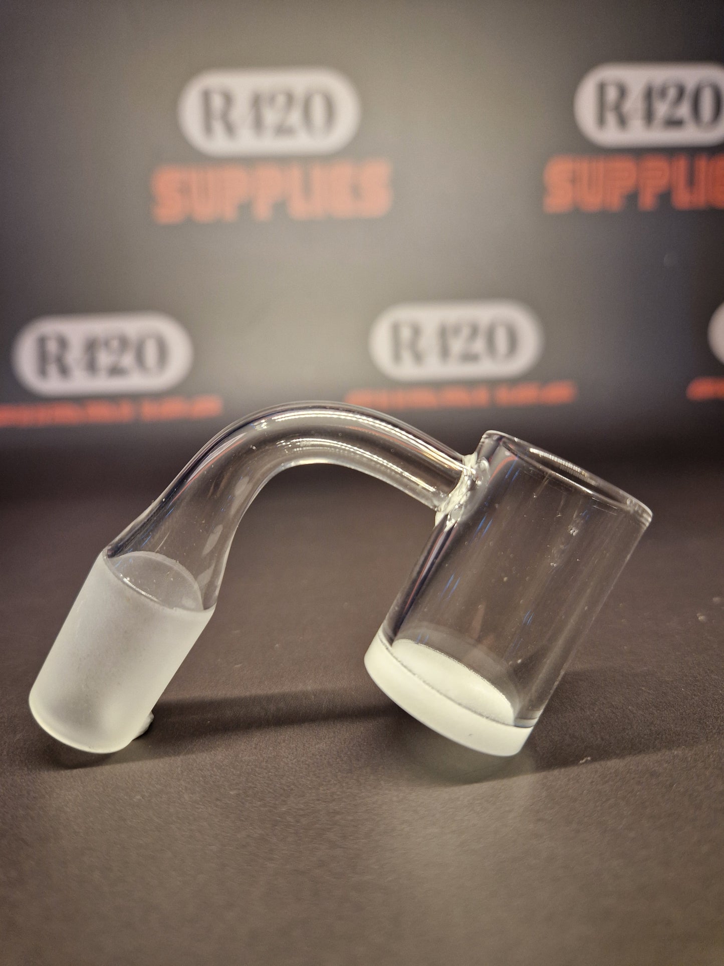 Quartz Banger - 18mm / 90° Male Fitting - Flat Bottom Bucket - White