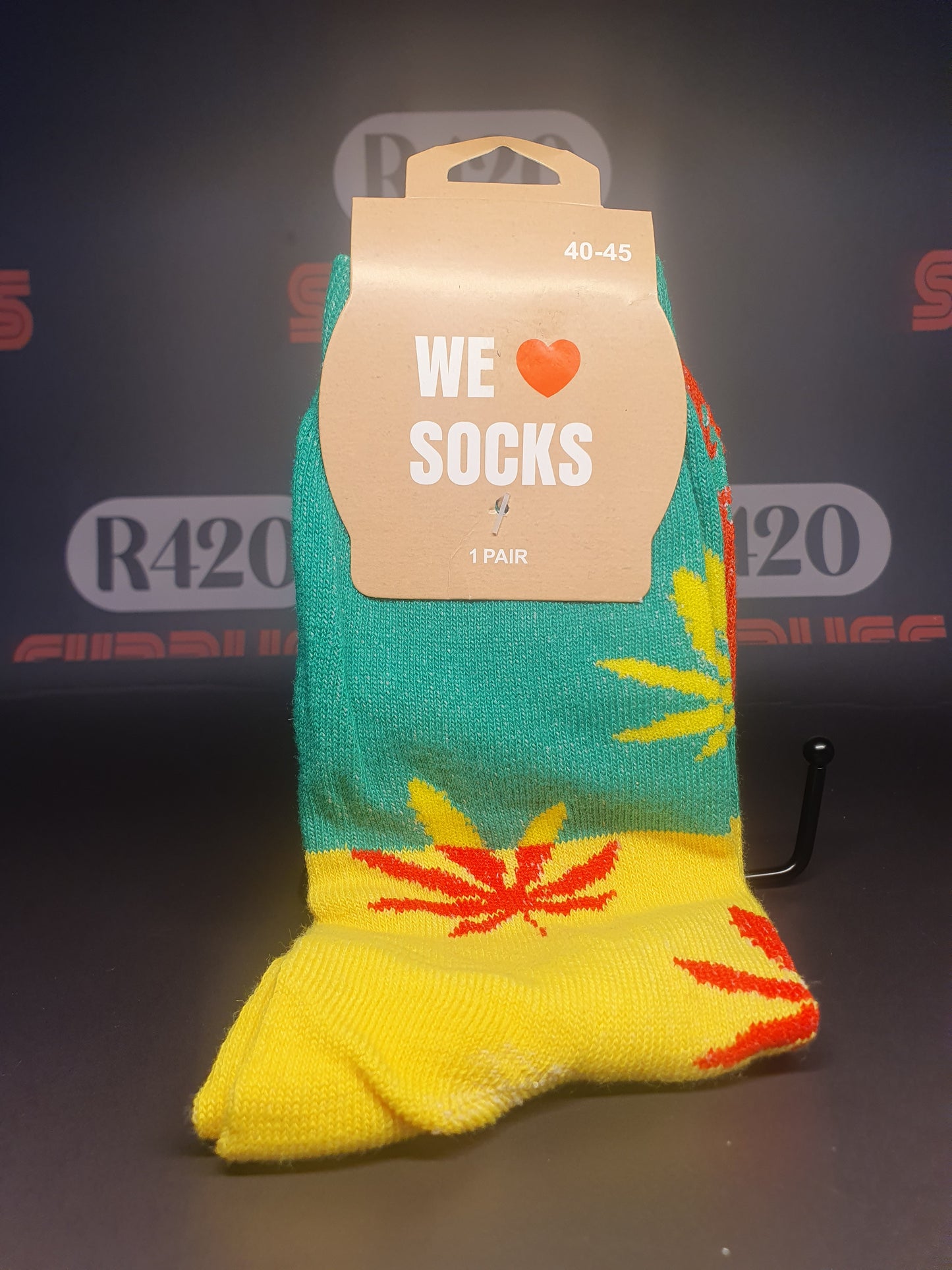 LANGE SOKKEN-MAAT (40-45) - Rasta-kleur