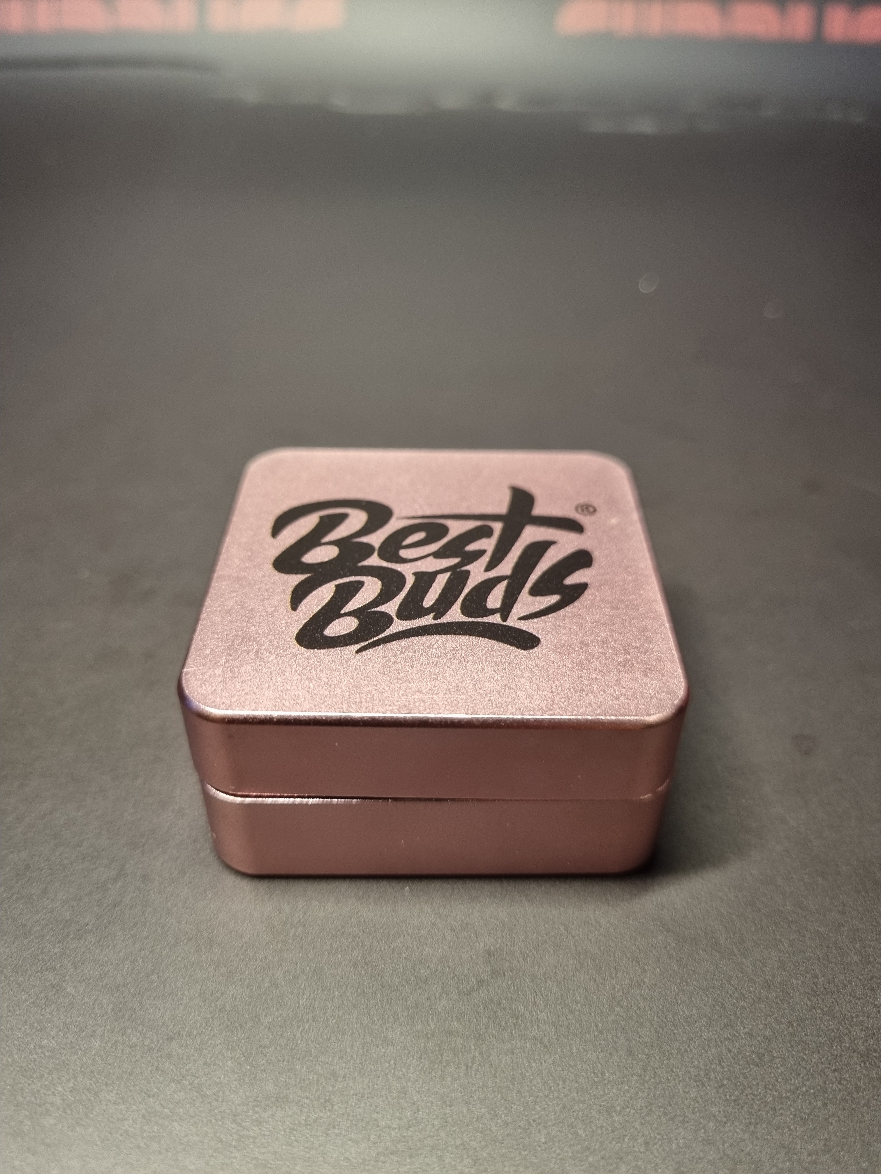 Best Buds 2 Piece Aluminium Grinder - Square - Pink