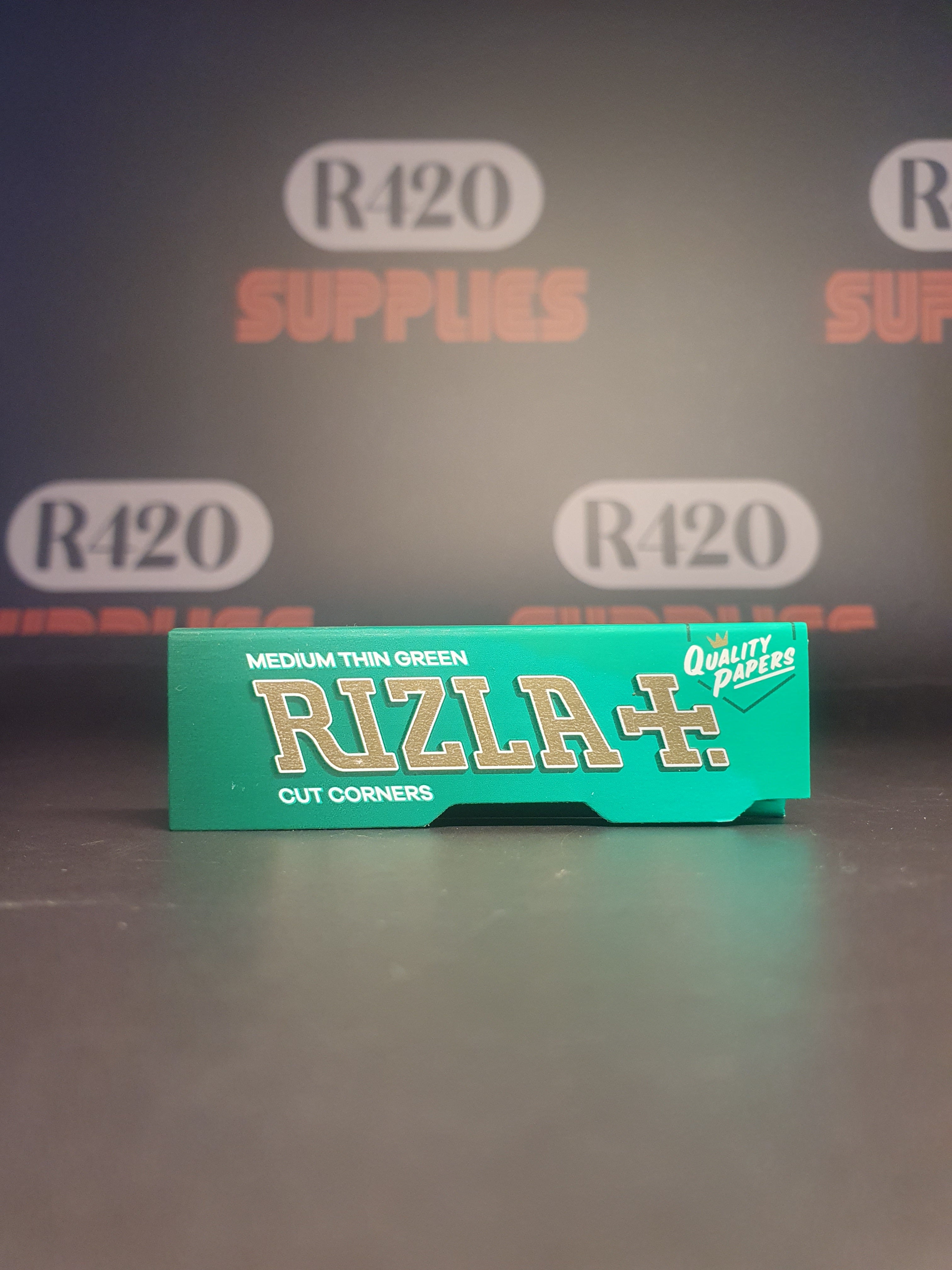 Rizla Green - Regular Booklets with Cut Corners - 50 Leaves