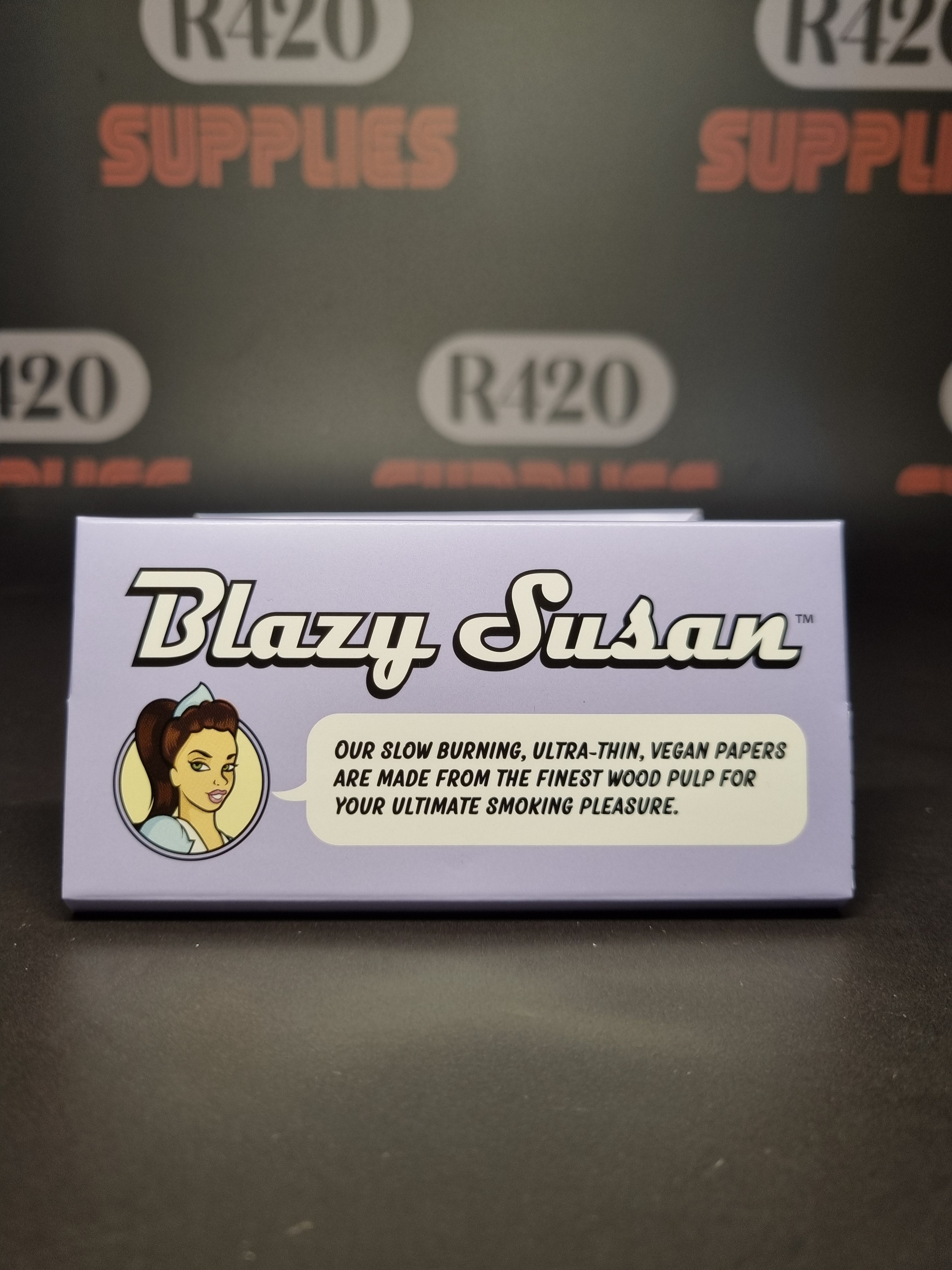Blazy Susan Rolling Papers -Deluxe Rolling Kit - Purple