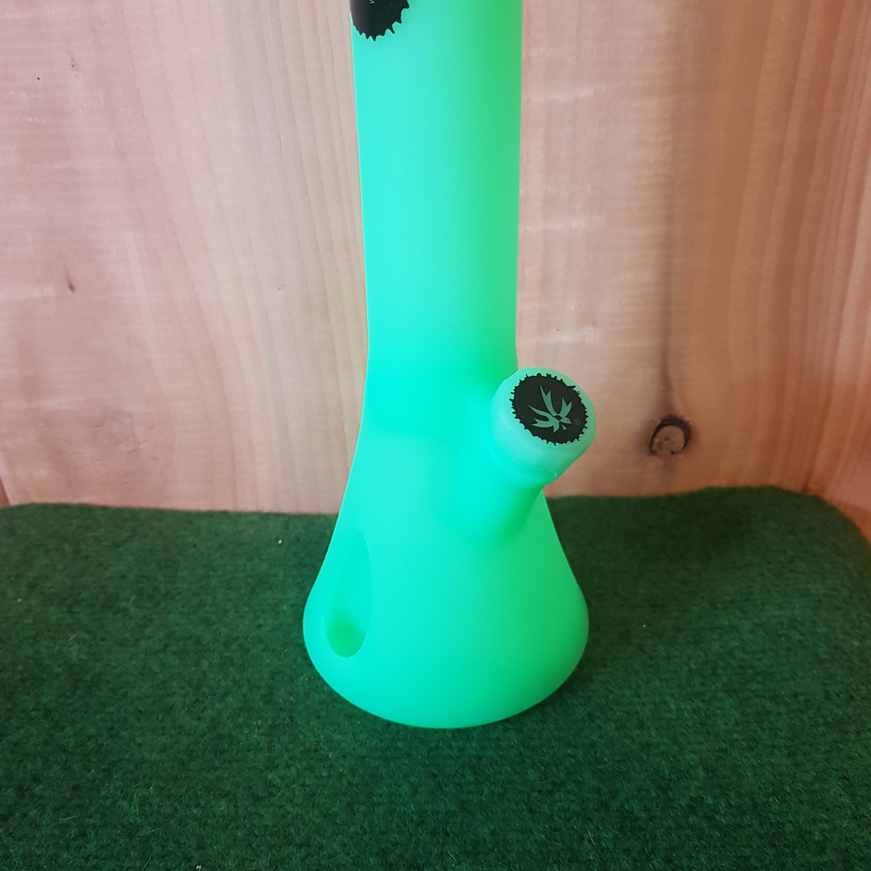 PIECEMAKER "KIRBY" INDY GLOW (GREEN) SILICONE BONG - 37CM (Ø45MM)
