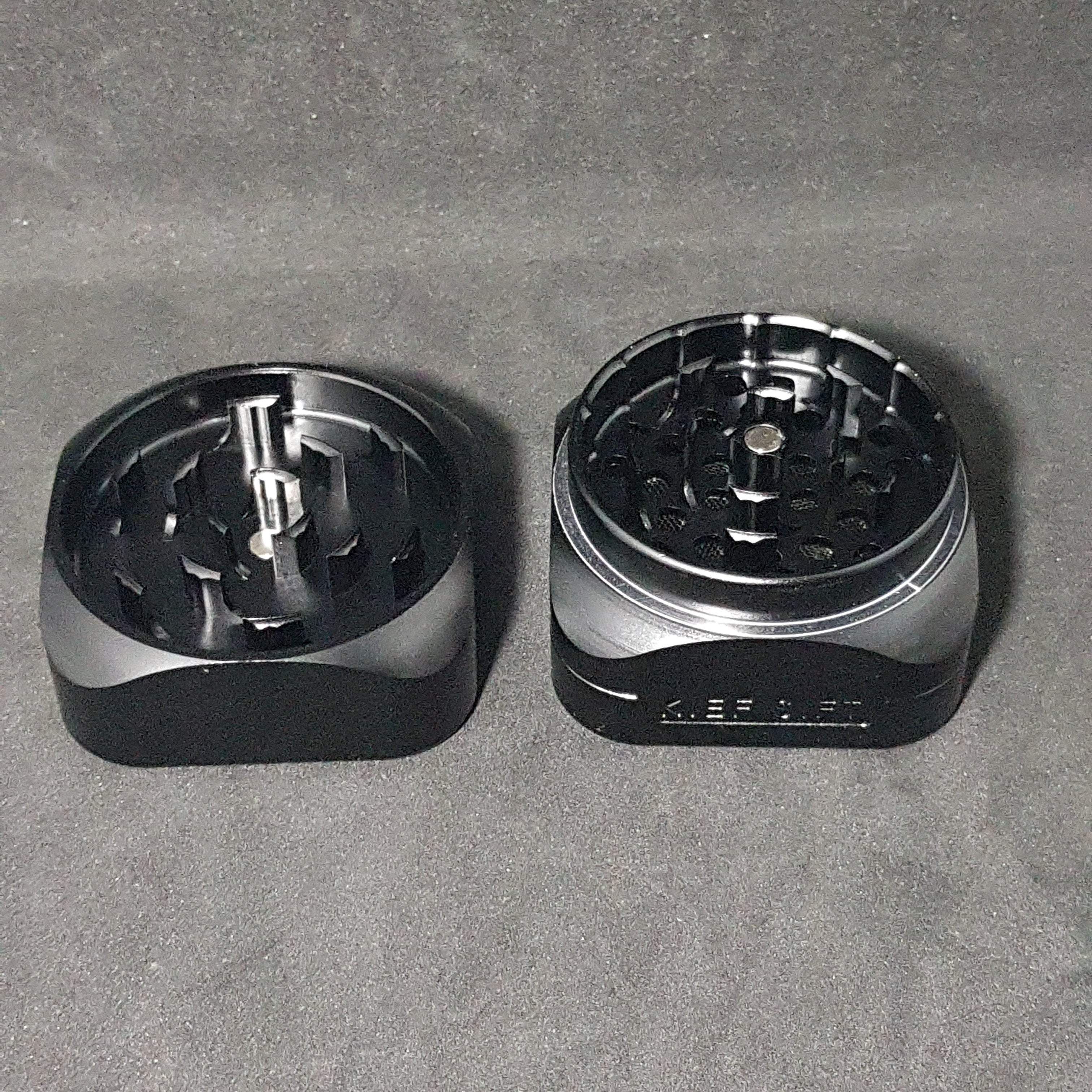 Krush Kube Grinder 3.0 - Black