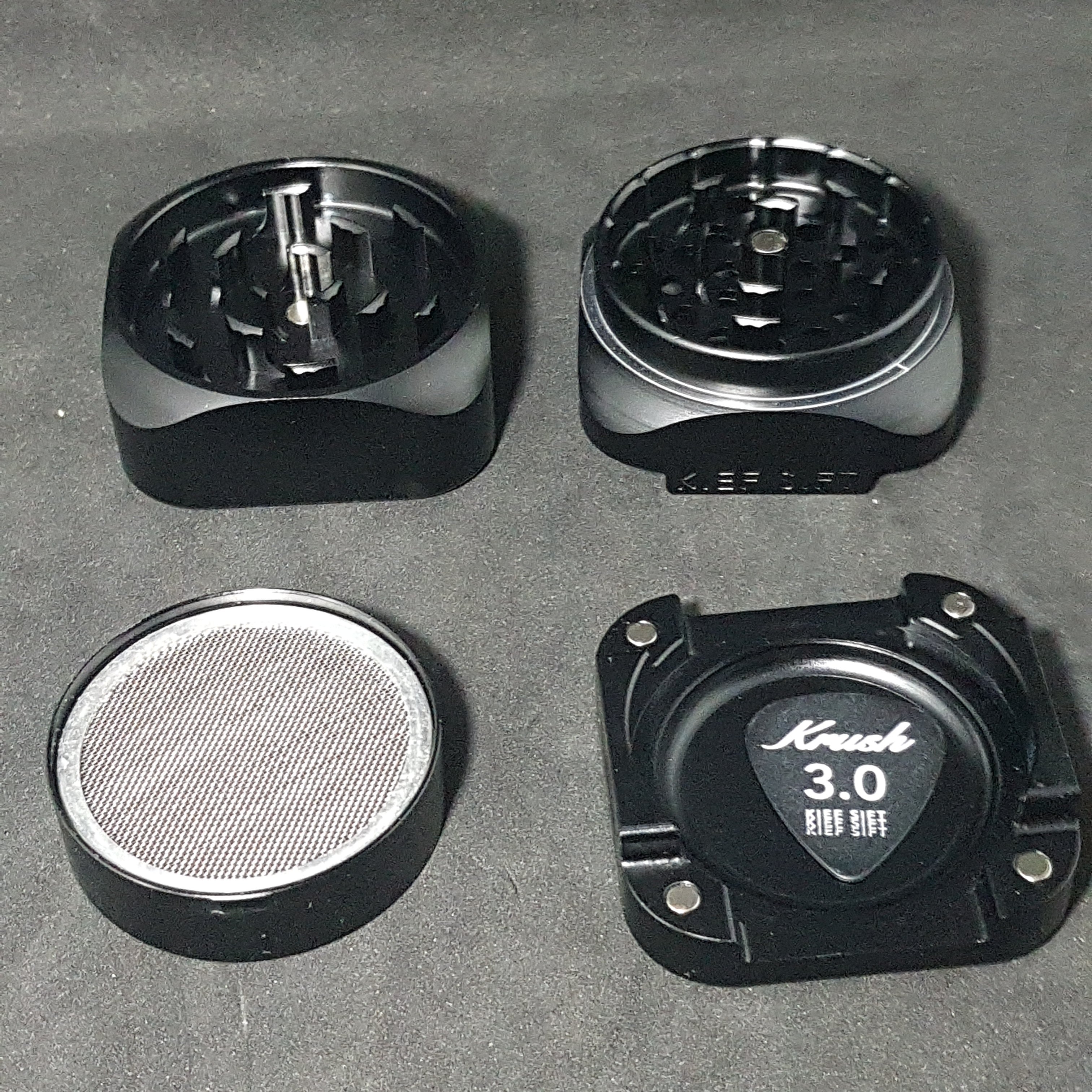 Krush Kube Grinder 3.0 - Black