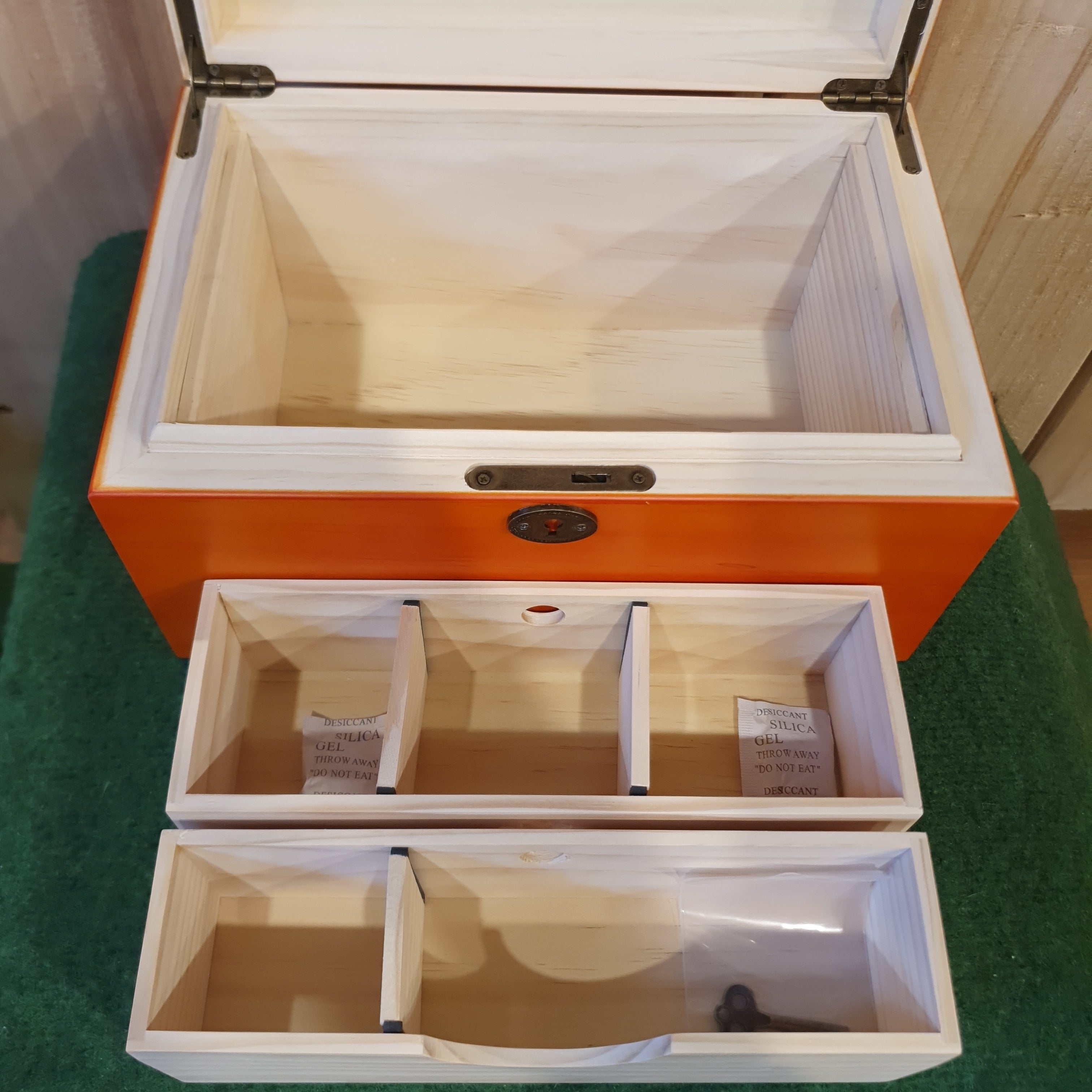 Supreme Wooden Rolling Box - X-Large Lockable