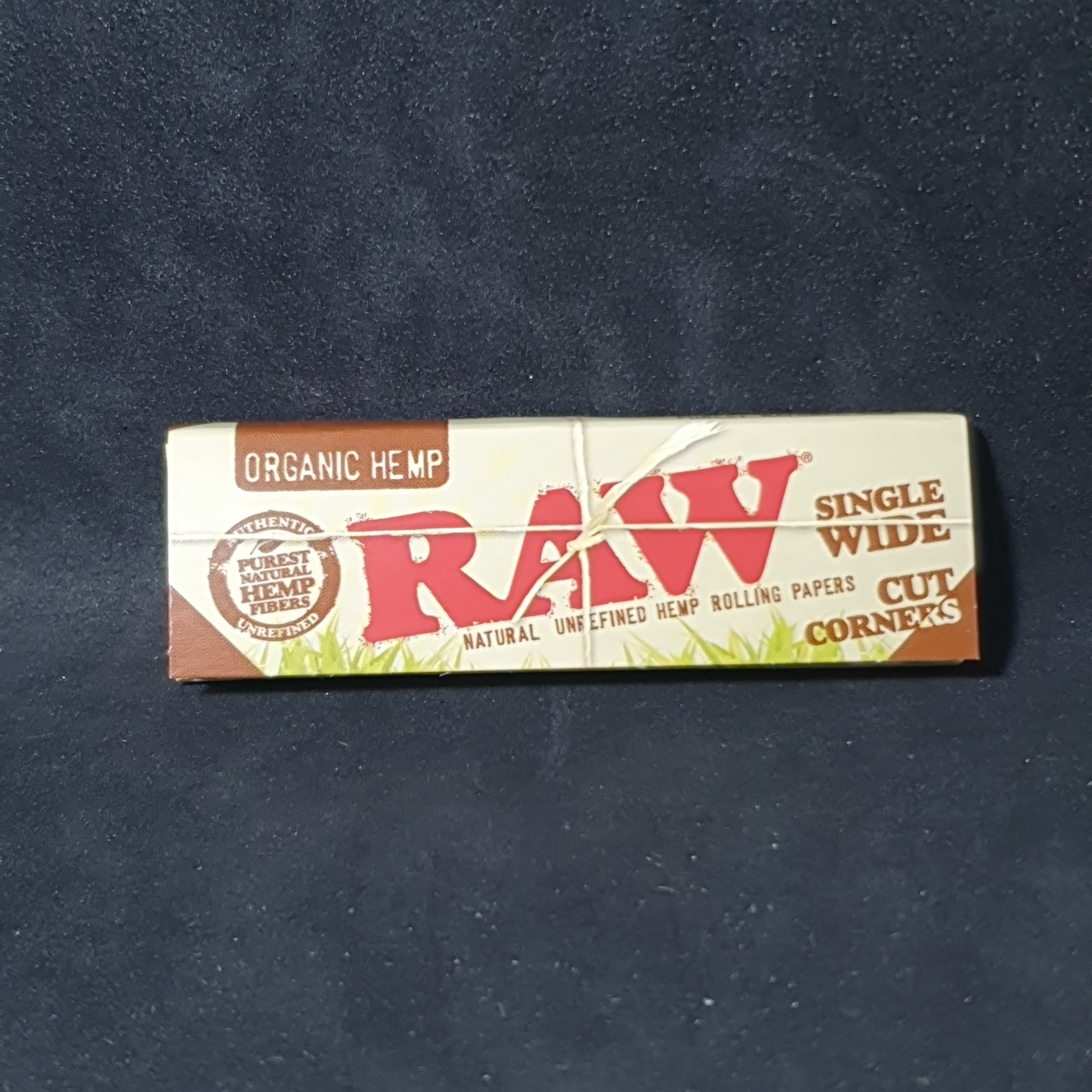 RAW Organic Hemp Single Wide - Single Window - Cut Corners - 50 Leaves