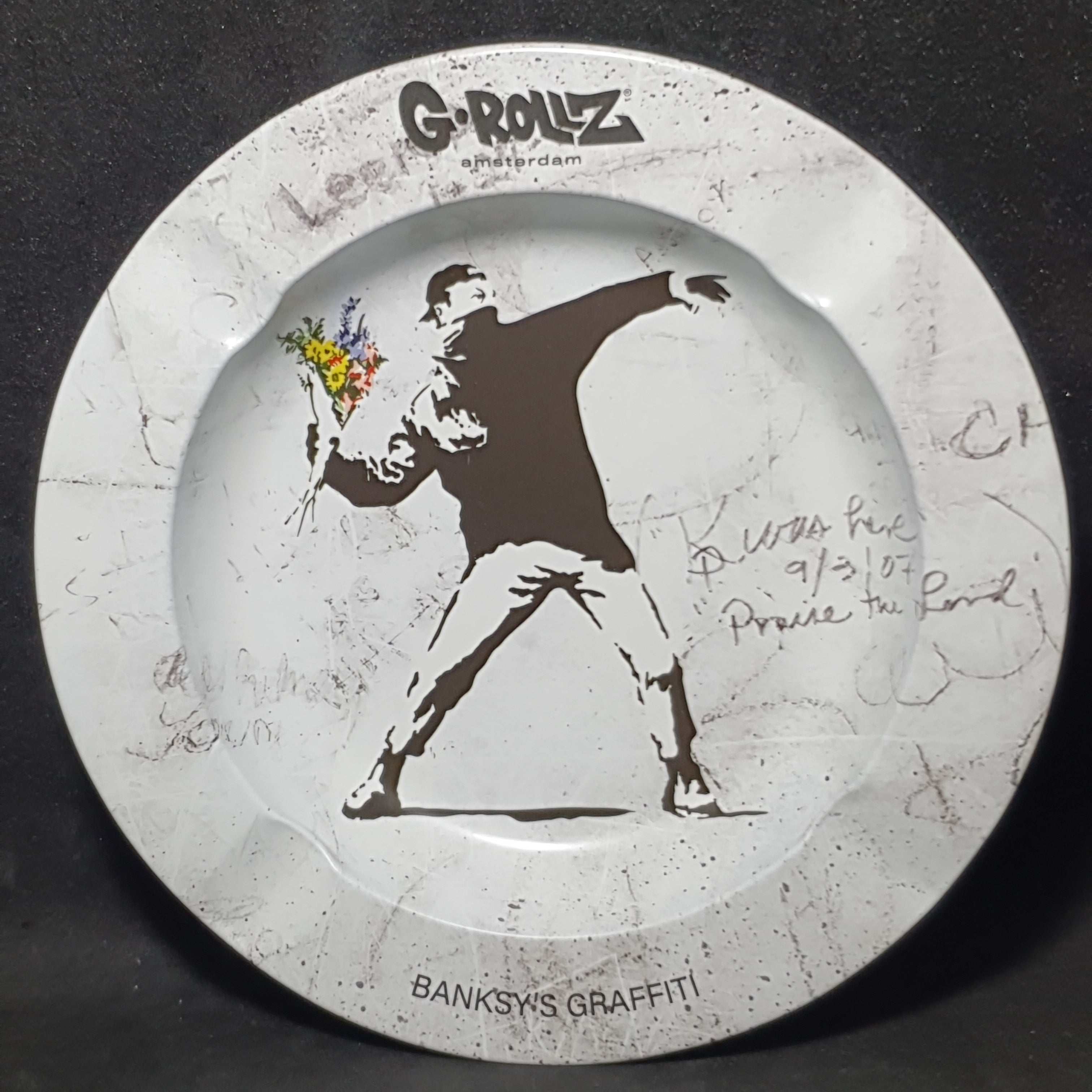 Banksy Graffiti Ashtray - "Flower Thrower"