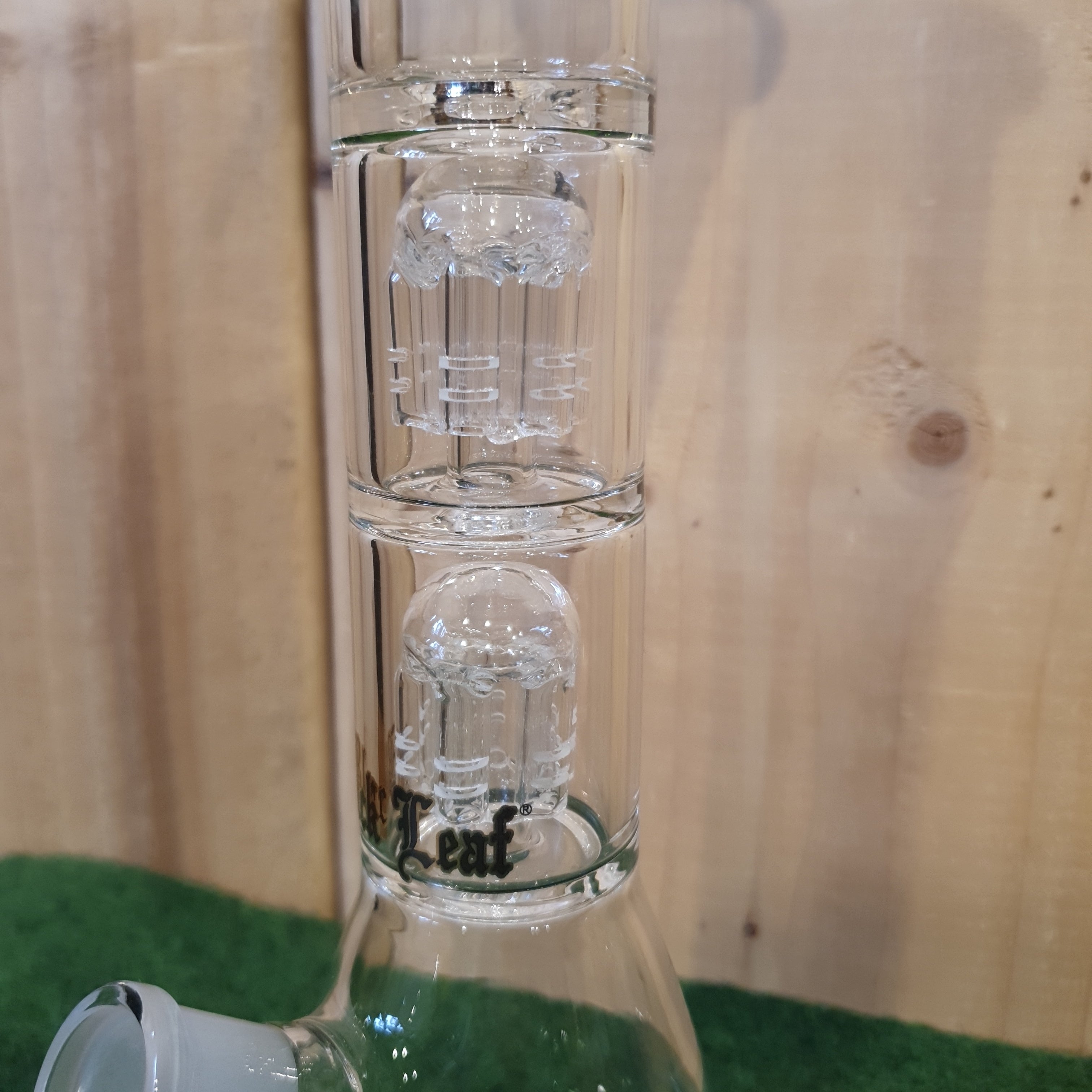 Black Leaf Bent Neck Bong with Green Accents - H: 31cm